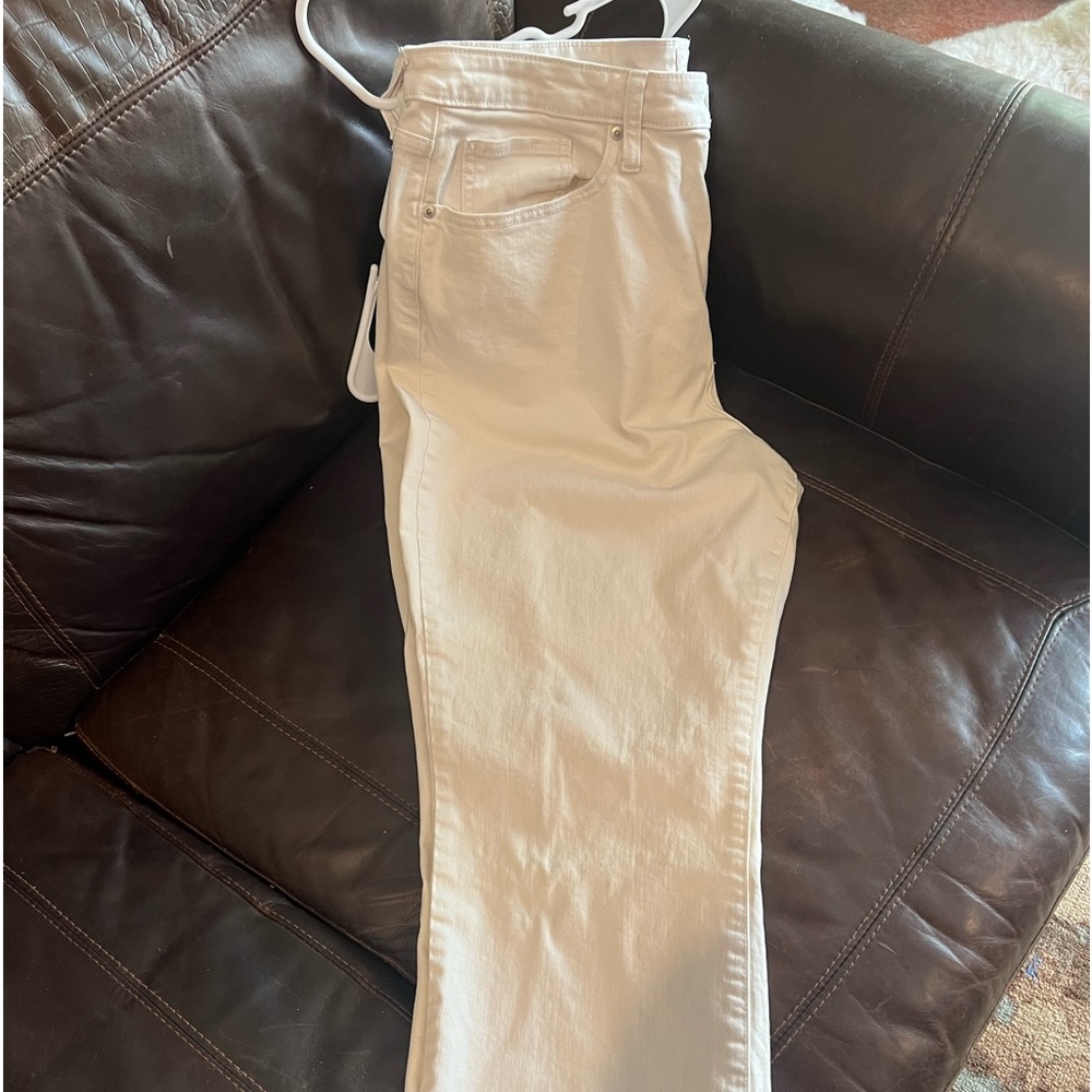White, wide legged, Target Nee Day, size 18 jeans. In excellent condition.